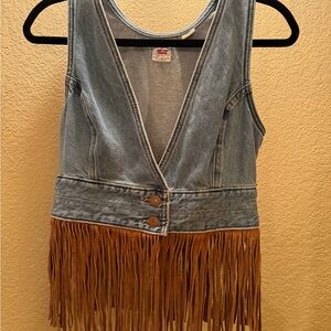 Levi Strauss & Co Fringed Woman’s Denim Jean Vest Size S